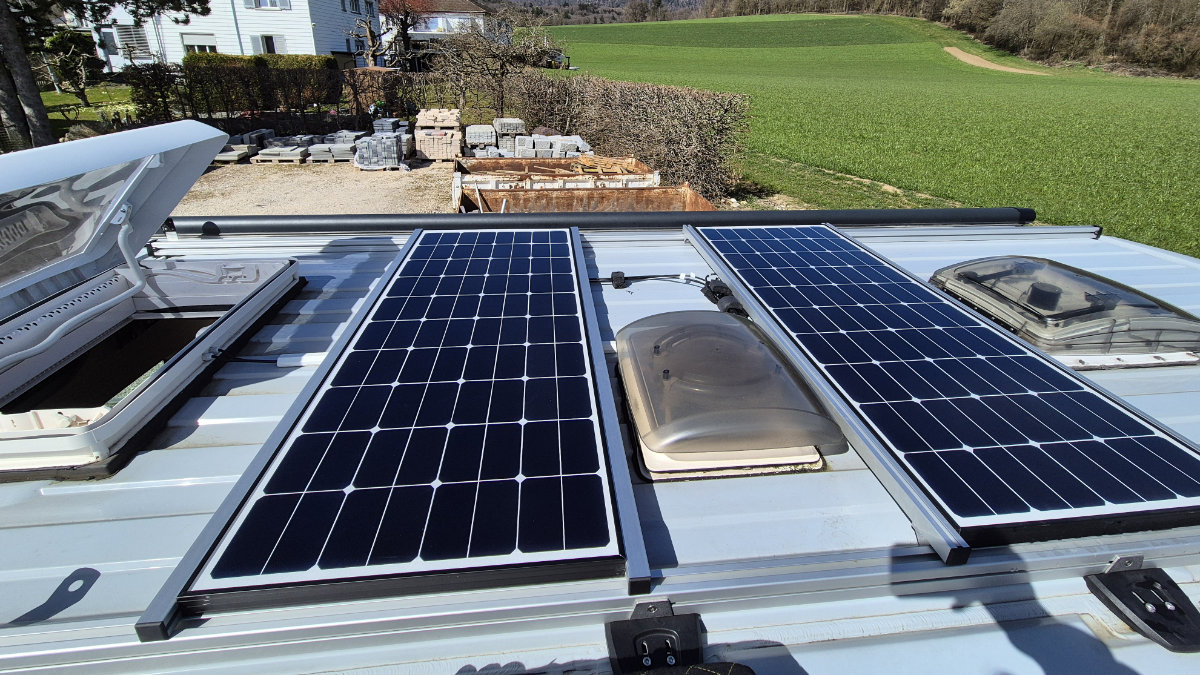 Solaranlage Van selber bauen: Mein 300W Victron Setup im Ducato