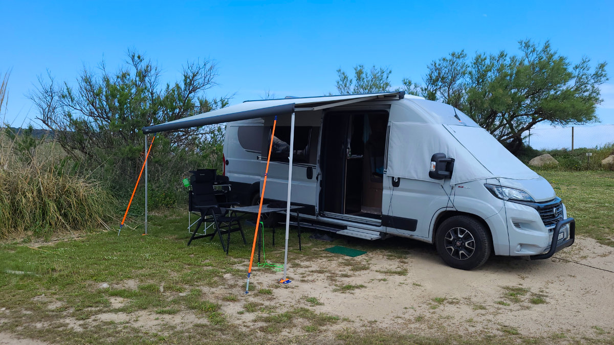 Stellplatz am Sandstrand mit Meerblick – Camping El Molino L'Estartit